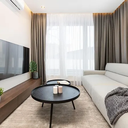 Househost Apartment: Miodowa 42/30 Street 크라쿠프